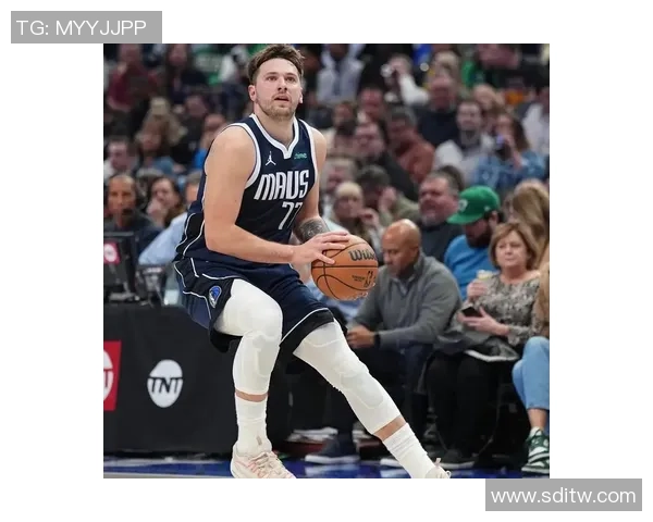 足球球星如何穿紧身裤展示运动风采与时尚品味解析